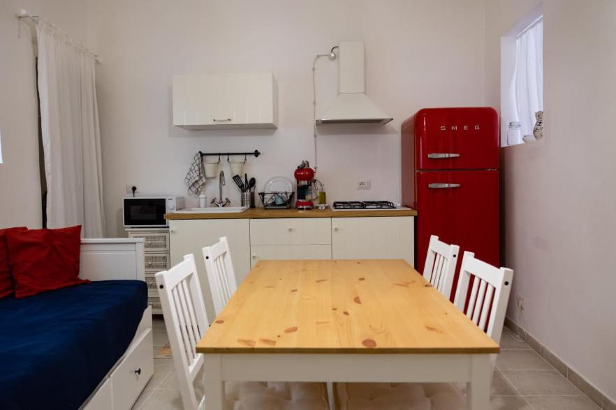 מונופולי Amalfi Pool Suite - Puglia Mia Apartments מראה חיצוני תמונה